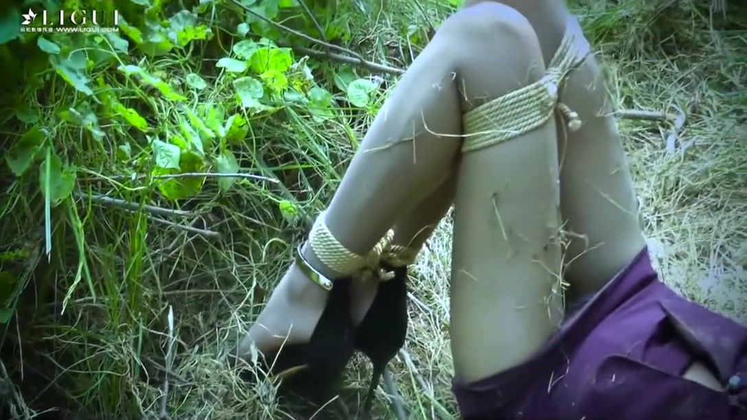 Farting Chinese Bondage In The Woods Closeup