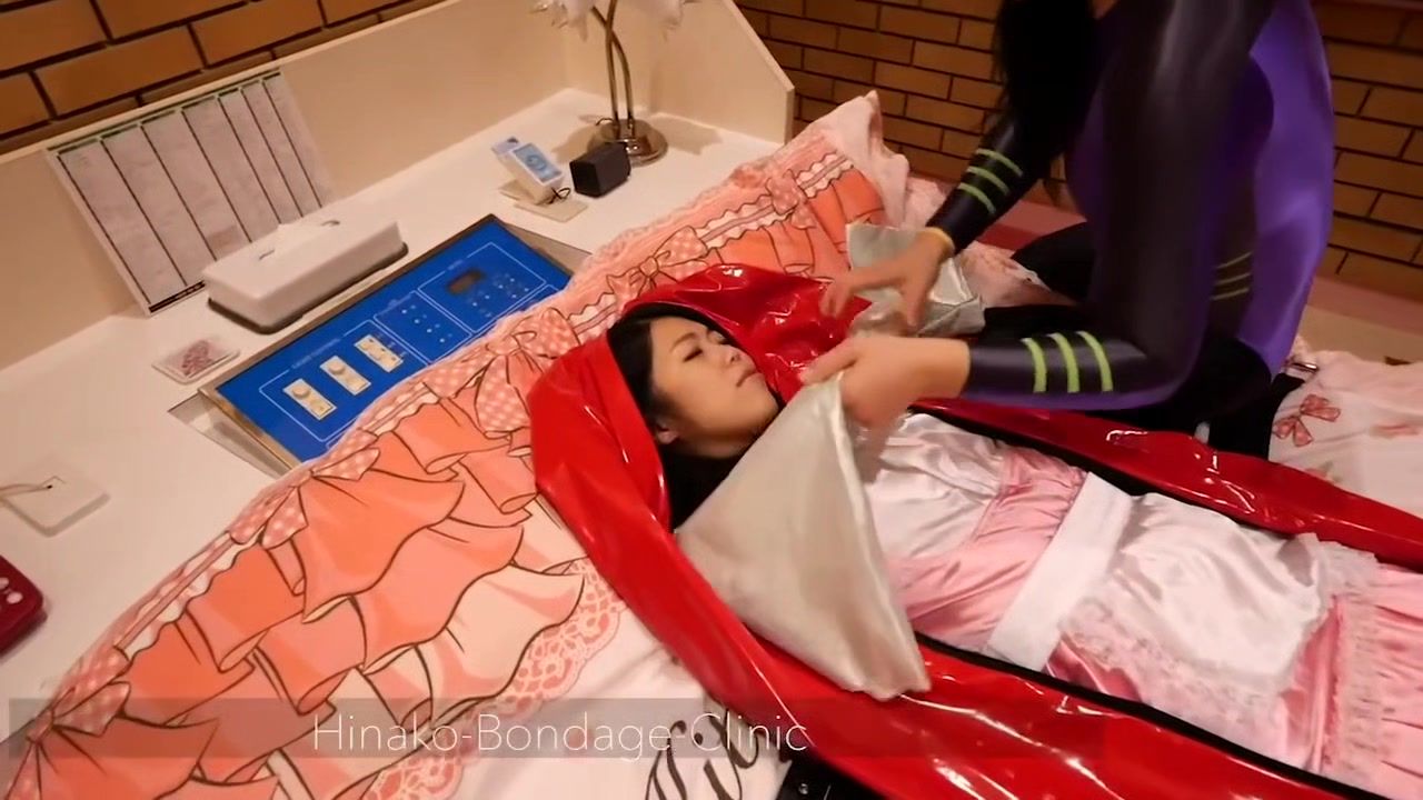 cFake Japanese Girl Sleepsack Buttfucking
