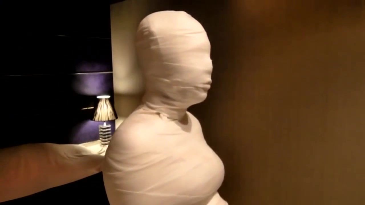 Bikini Pregnant Womans Mummification Play Raw