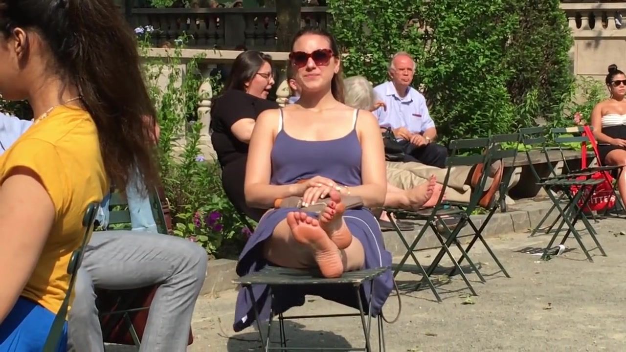 Bdsm Voyeur Spots Gorgeous Brunette In Public And Her Yummy Candid Feet Family Sex - 1