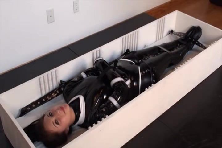 Slave Boxed Up! 18Asianz - 1