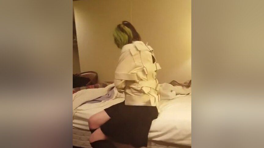 Class Room Green Hair Girl XTwisted