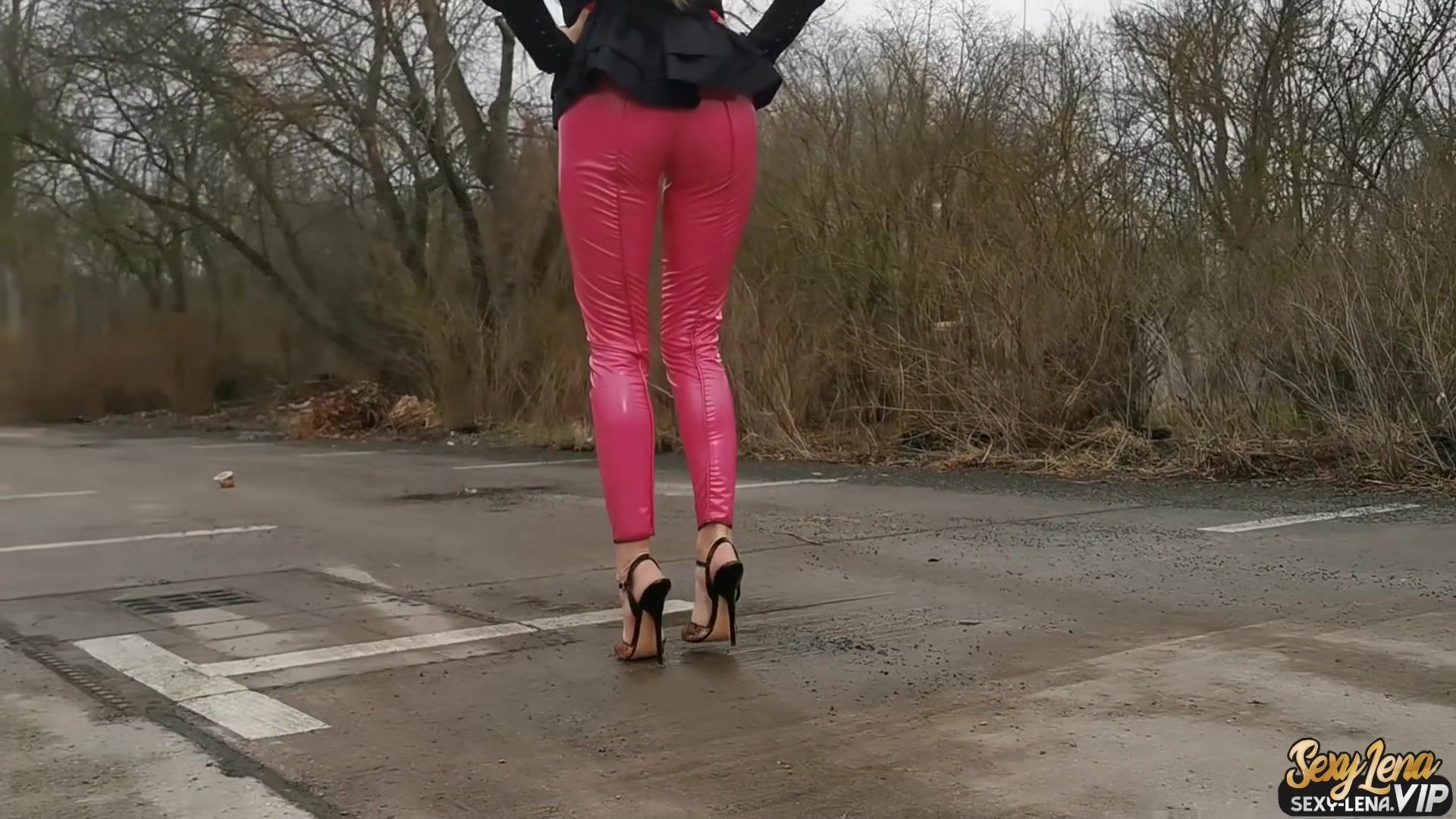 Nurugel Walk In Extreme High Heels With Sexy Lena Best Blow Jobs Ever - 1