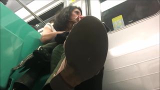 Peituda Gorgeous Mature Lady In Sandals Spotted By A Voyeur Camera In The Subway Pjorn