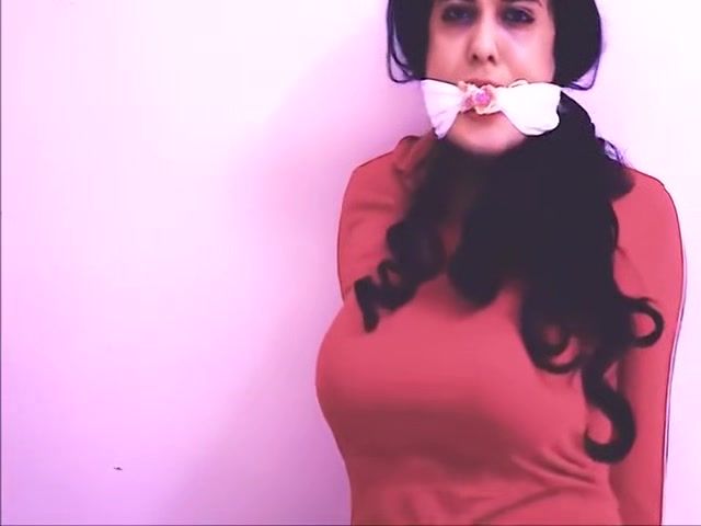 Cuzinho Cleave Gagged Young Tits