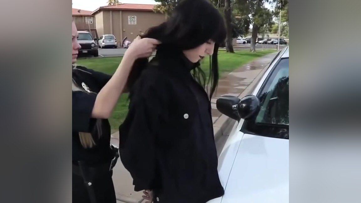 OopsMovs Girl Handcuffed By A Girl Creamy - 1