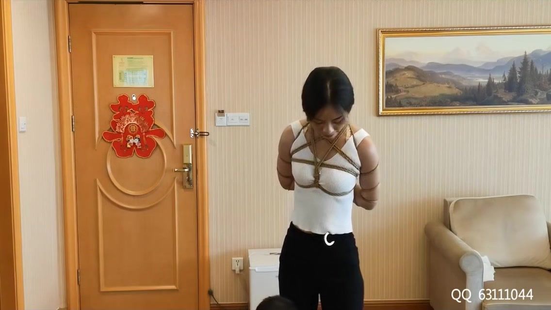Milfs Nice Chinese Arm Harness Gay Pissing