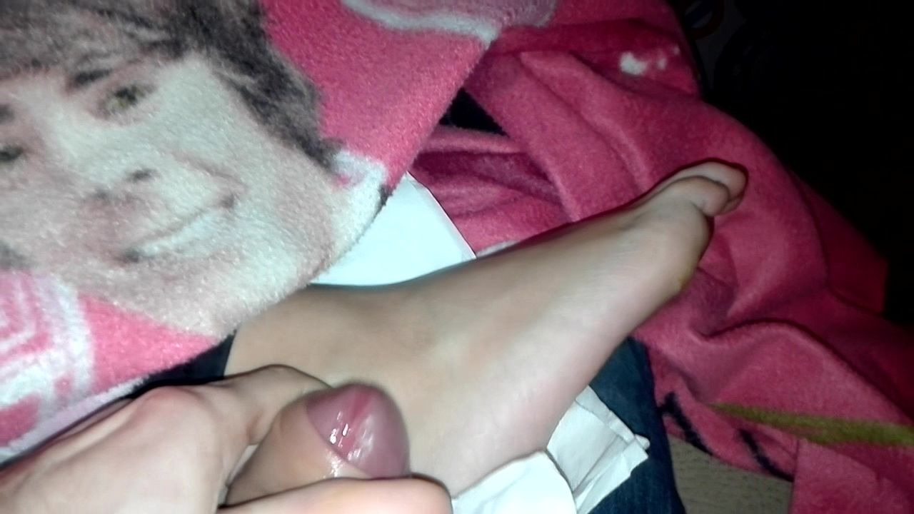 Creamy Sexy Feet Cummed Letsdoeit