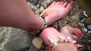 Blow Job Girl With Cute Ankle Bracelets And Toe Rings Her Luscious Bare Feet Moaning