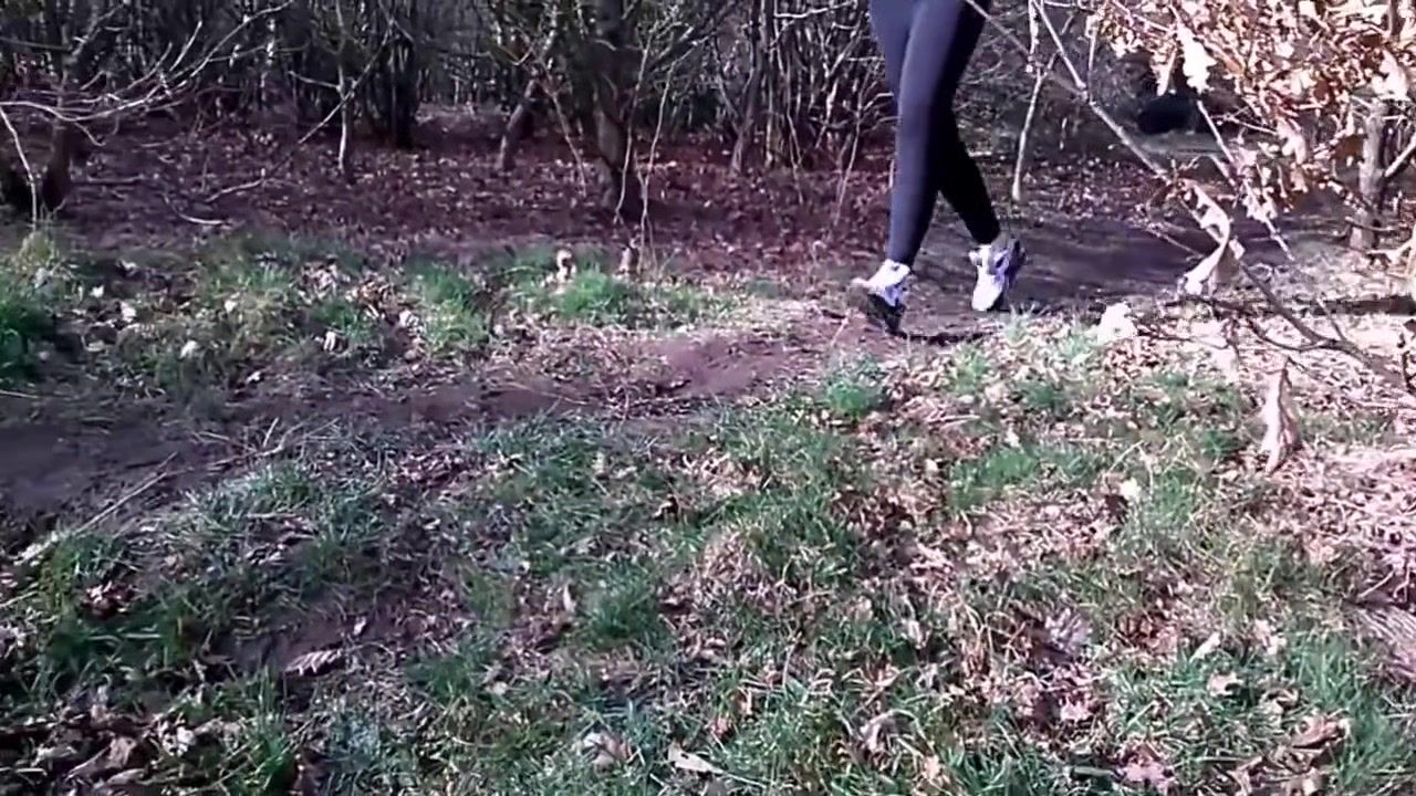 PlayVid Watch Jetta As She Runs Through The Forest And Gets Her Feet All Muddy Muscles