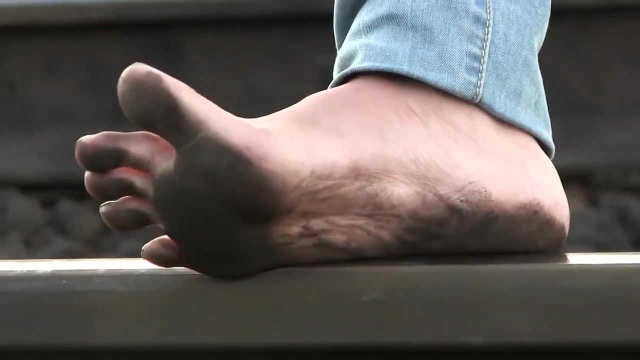 Oriental Very Dirty Feet Walking On Railing Home - 1