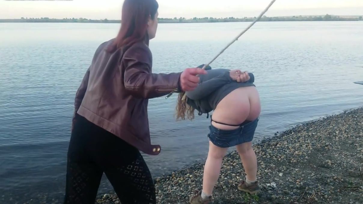 Nudes Couple Spanked Outdoors For Tresspassing Porndig
