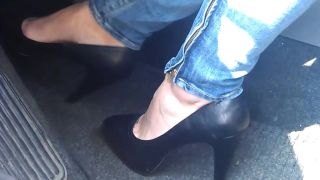 Couple Porn Watch This Gal With Black Heels And Jeans As She Plays With The Pedals Toilet