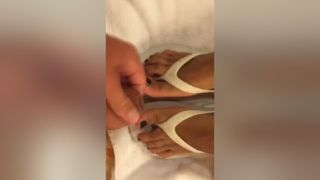 Free Oral Sex Feet And Flip Flops Bathed In Cum Story