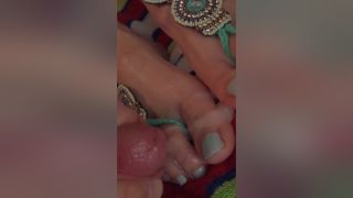 PinkDino Attractive Amateur Feet With Funky Nail Polish Getting Jizzed On In Bed One
