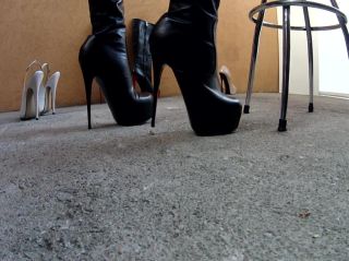 Cheating Wife Girl In Sexy Black Boots Crushing Some Tiny Rocks On The Floor iDope