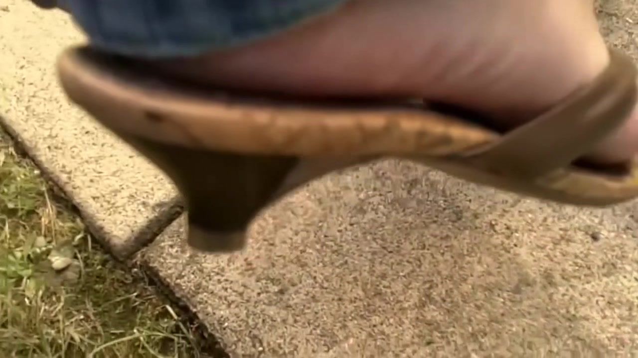 Bigdick Sexy Blues Toes For Cute Feet In Flip Flop Casero