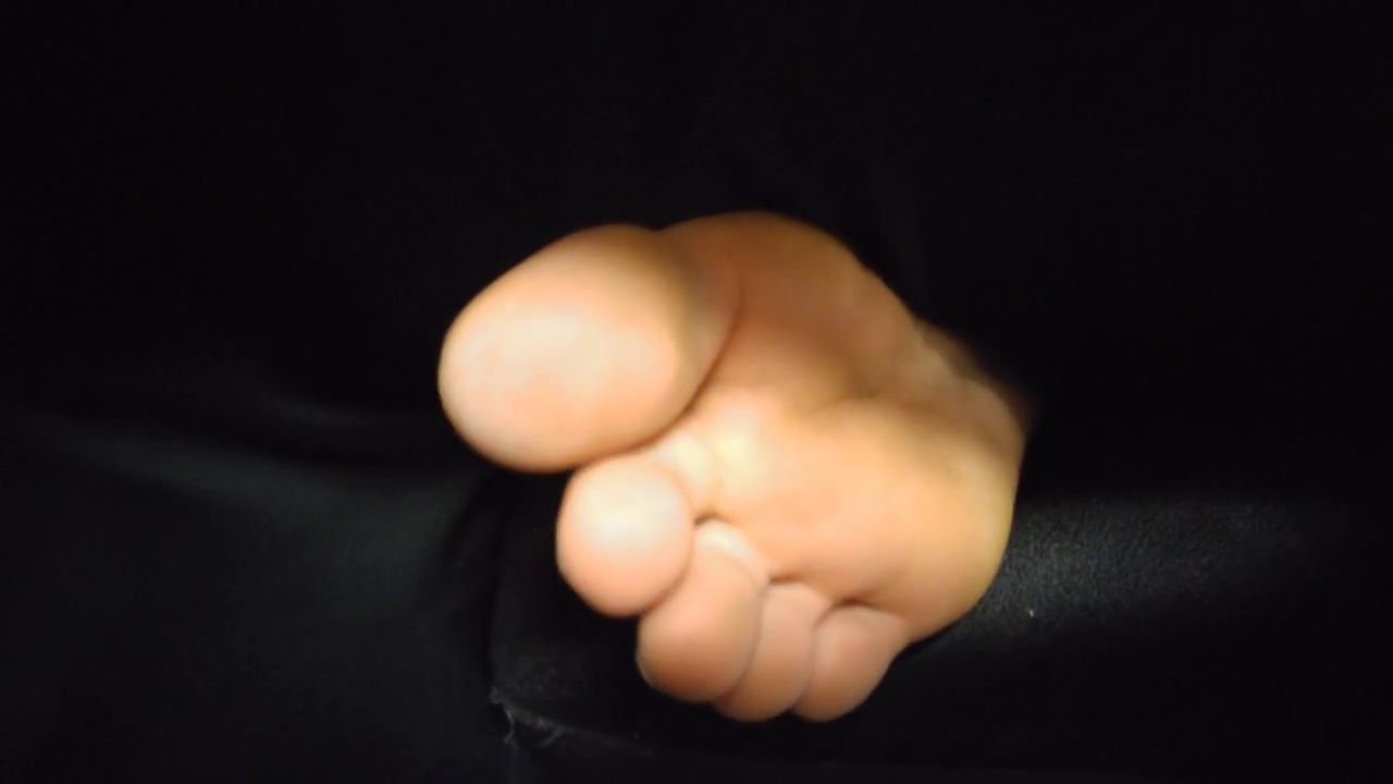 Ladyboy Voyeur Sex Video With Amazing Teenage Naked Feet In It Large - 1