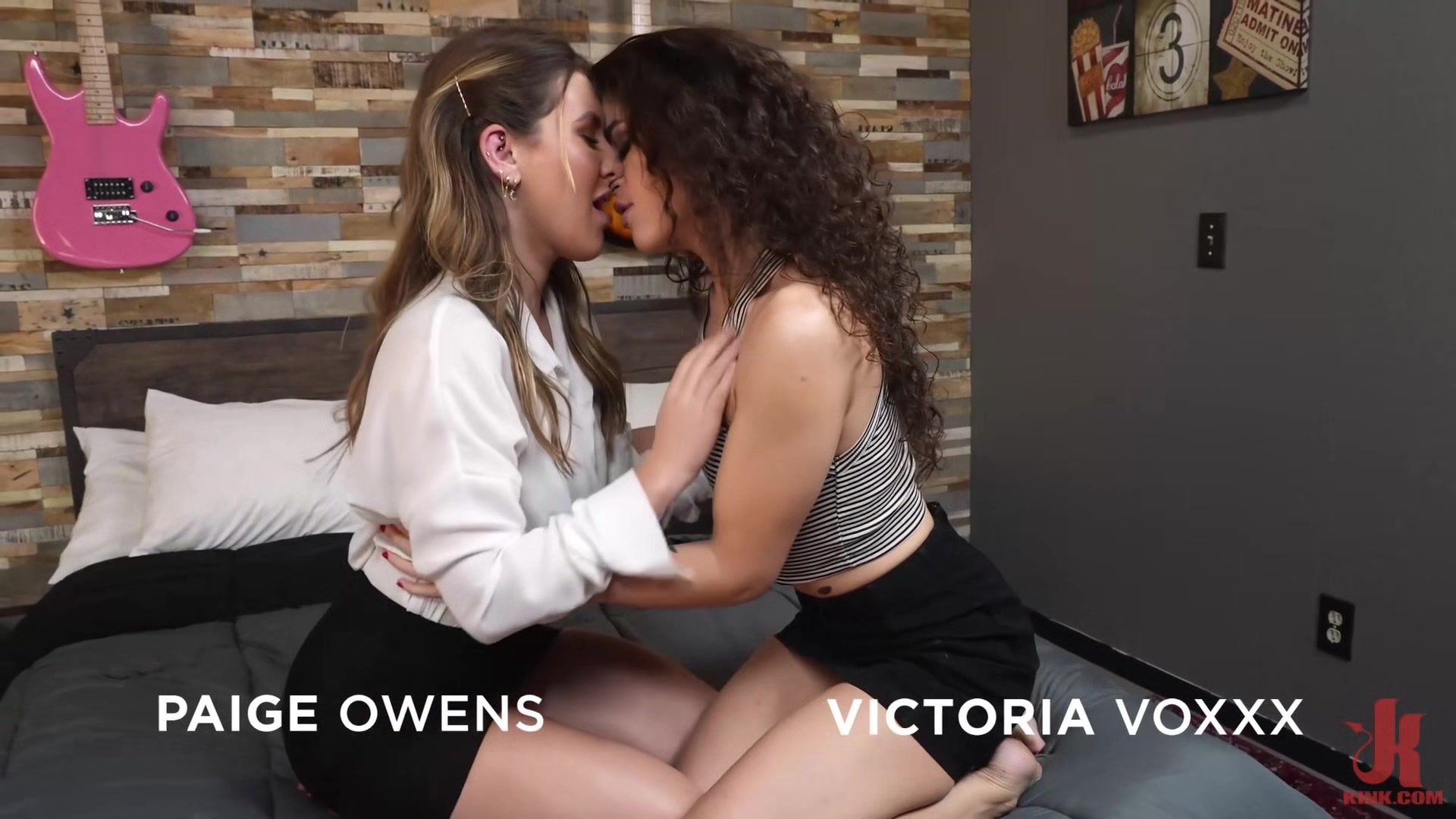 DigitalPlayground Victoria Voxxx And Paige Owens In Psychoanalysis And Gay
