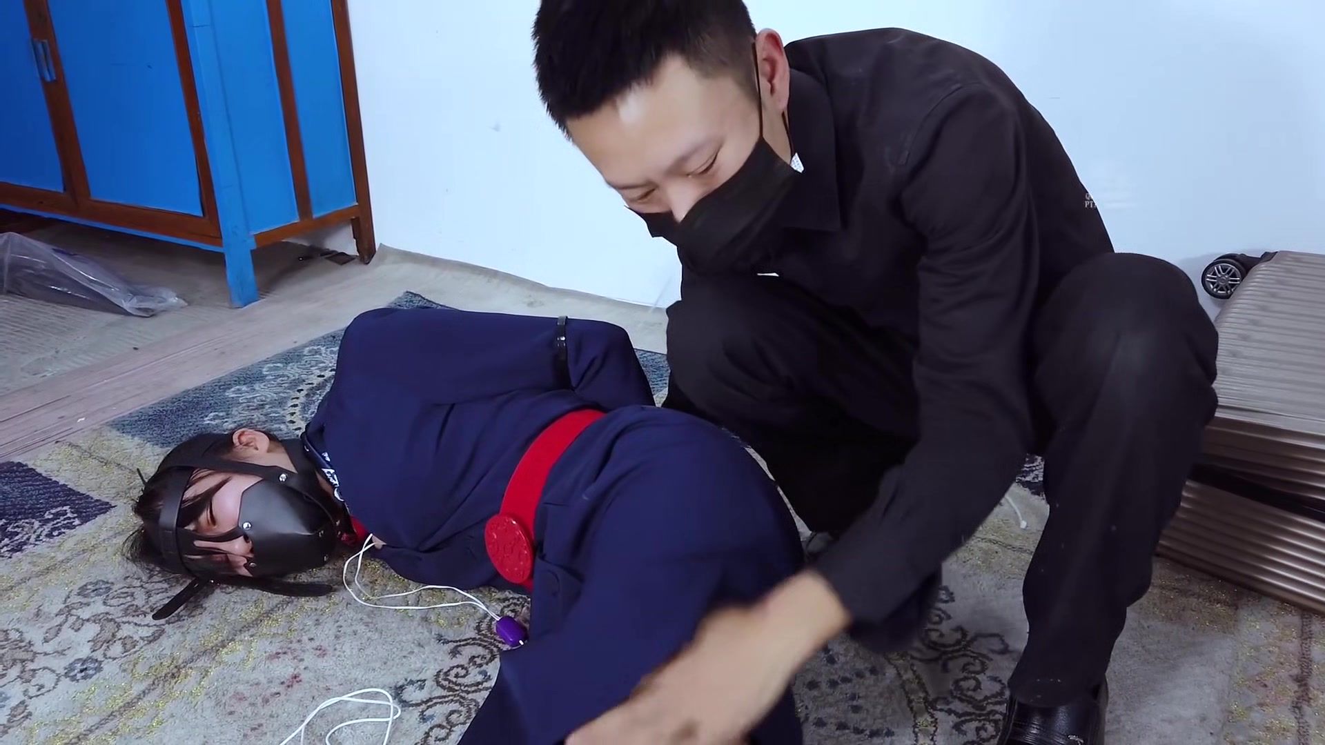 TheyDidntKnow Asian Ziptied Left In Suitcase Monstercock
