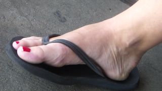 Whipping Voyeur Filming Attractive Amateur Candid Feet In Black Flip-flops Anal Creampie