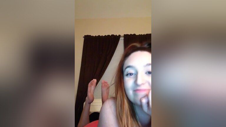Anal Gape Sexy Redhead Teen Shows Her Attractive Feet As Posing On Her Webcam FloozyTube - 1