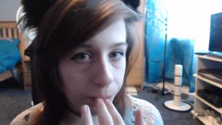 Fetiche Cute Emo Girl Sucks A Plastic Cock And Licks Her Own Feet On The Floor Vaginal
