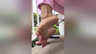 Teenage Amateur Pink Big Sexy Toes Brunette