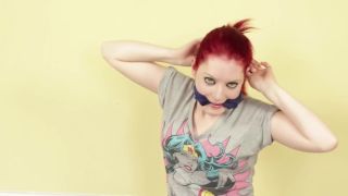 Amateur Vids Scarlet Play With Cuffs Smoking