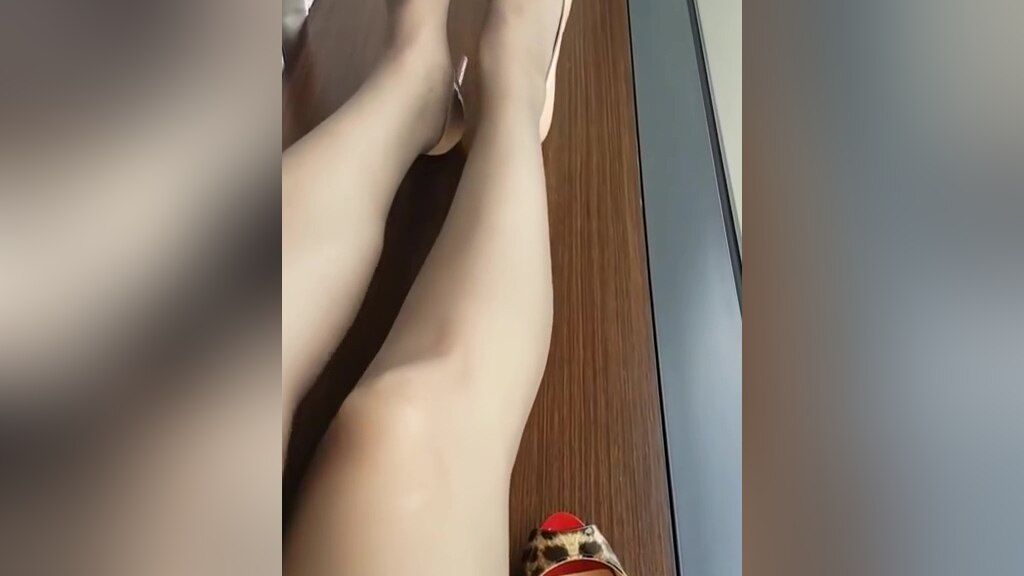 Vietnam Woman In Sexy Nylon Stockings Trying On 5 Inch High Heel Shoes On Her Hot Feet Amatuer