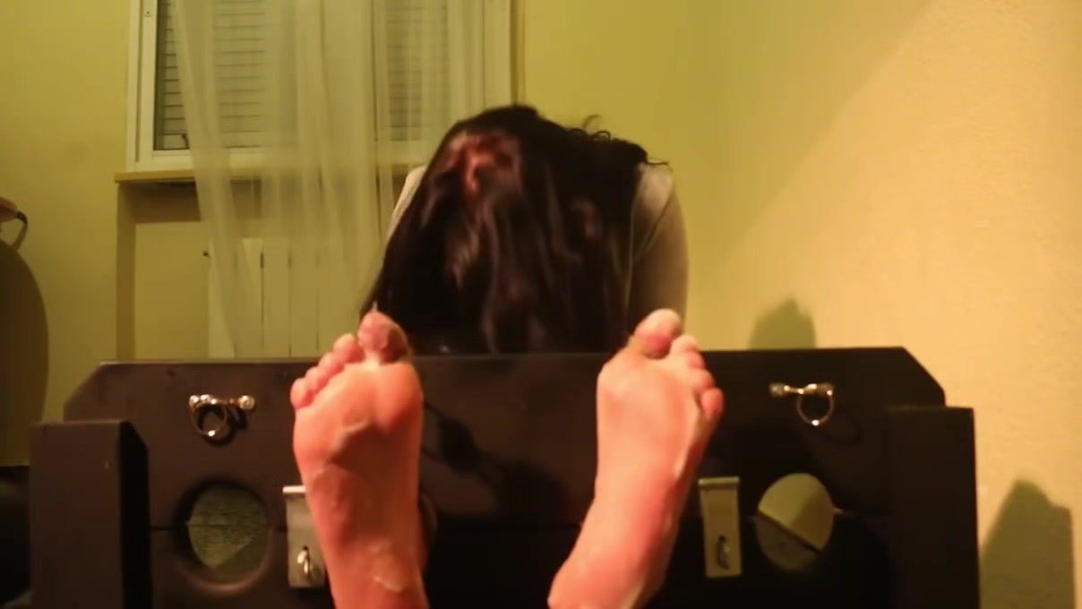 Bigcock Spanish Washing Feet Tickle Gay Straight Boys