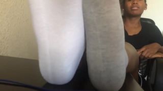 Bucetuda Smiley Ebony Girl Got Her Attractive Teenage Feet In White Socks Filmed Gordinha