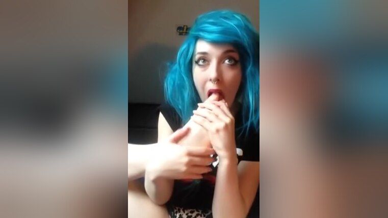 LetItBit Blue Haired Emmo Girl Wanks A Plastic Purple Dick With Her Sexy Feet Bwc