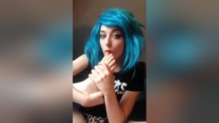 Teenie Blue Haired Emmo Girl Wanks A Plastic Purple Dick With Her Sexy Feet Erito