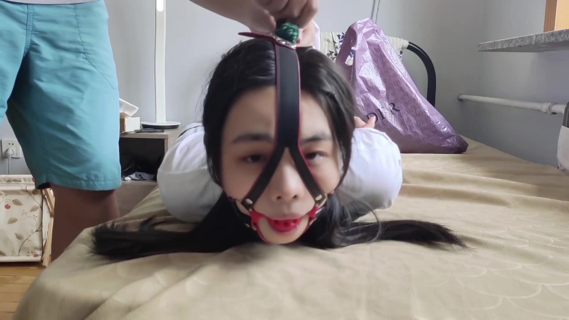 Chupada Chinese Girl In Bondage Amature