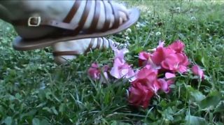Perfect Teen Christine Rubs Pink Petals With Her Sandals Porzo