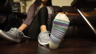 Old Man Asian Babe Shows Her Exotic Feet While Playing With Stinky Socks On The Floor StileProject