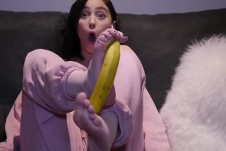 TubeCup Incredibly Sexy Brunette Peeling Banana With Her Fantastic Amateur Feet Hidden
