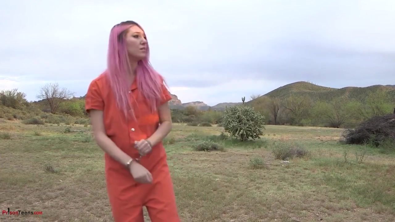 PornTrex Escapes Prison Bus - Scarlett Rose Free Porn Hardcore