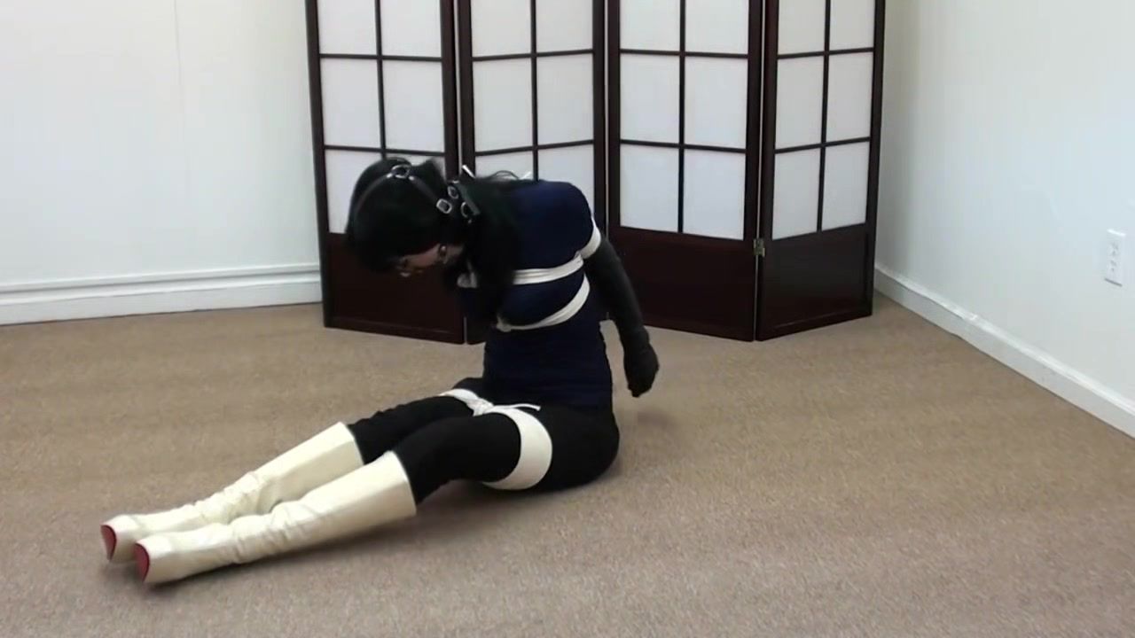 Blow Nyxon Gets Bound And Gagged Vergon