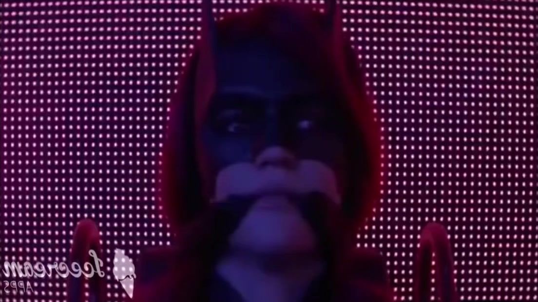 Nuru Massage Batwoman Chained Up Little