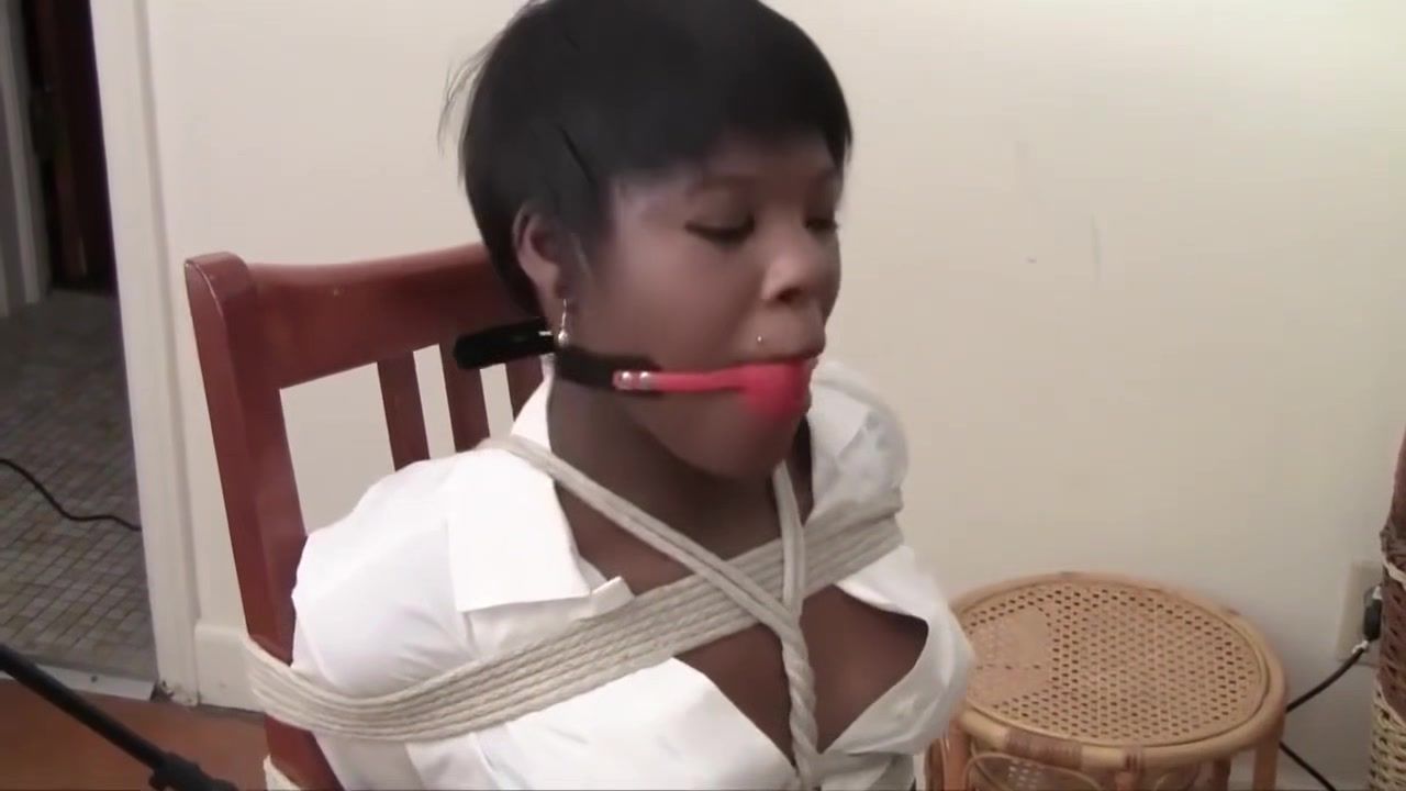 Porra Black Girl In Chair Bondage XLXX