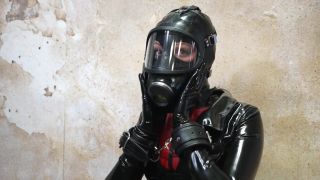 Free Amatuer Restrained In Latex And Gasmask Hand Job