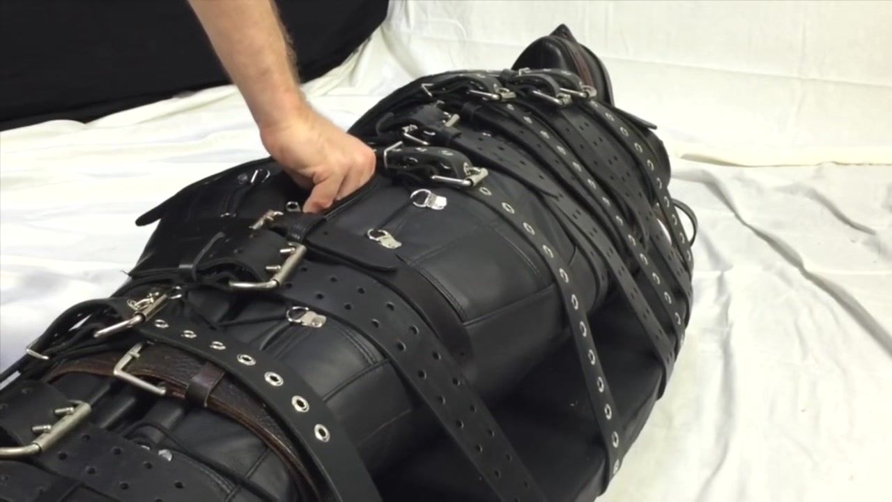 Free Blowjobs Restrained With 20 Belts In Heavy Leather QuebecCoquin - 1