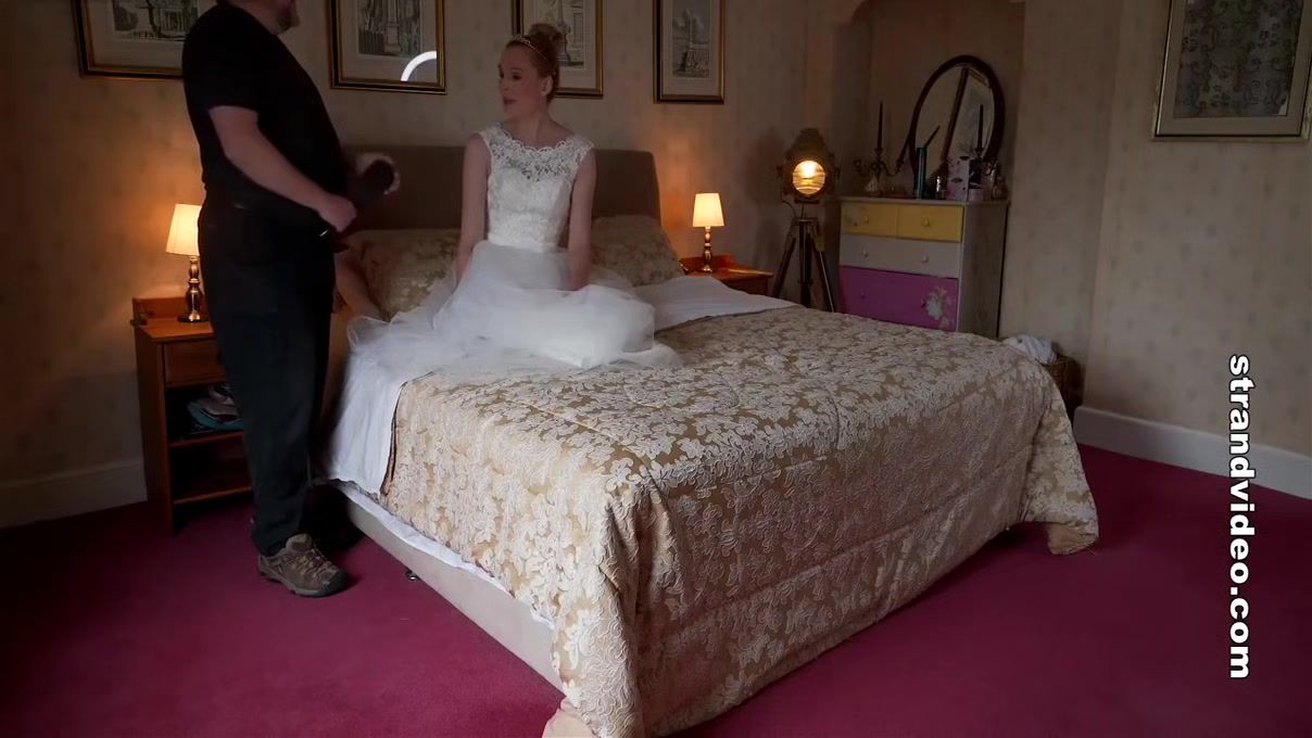 Amature Sex Tapes Amelia Jane Rutherford In The Diva Bride Moaning