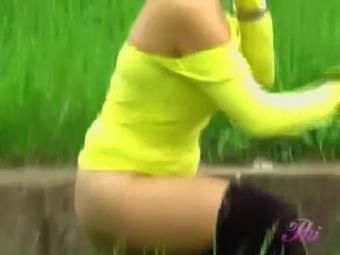 Nigeria Busty Asian in a yellow shirt skirt sharked in the park Delicia