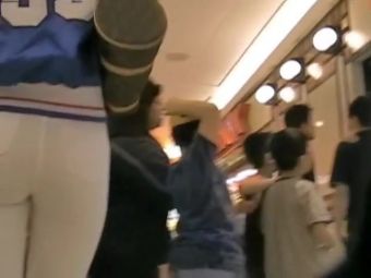 Live Sexy college student in white pants in the mall candid...