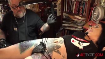 Exotic Marie Bossette Touches Herself While Being Tattooed Gays