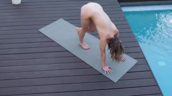 Beard Cloe - True Naked Yoga 21Naturals